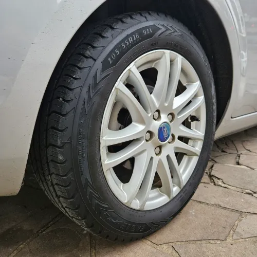 Jogo de rodas aro 16 furacao 5x108 ford focus ghia com pneus