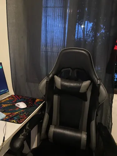 Cadeira gamer (preço bom para sair logo)