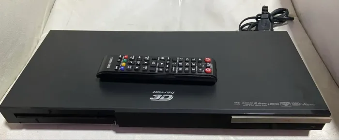 Bluray 3D Samsung acompanha controle