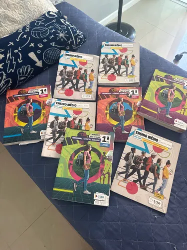 Livros Sae 1 série nível médio.
