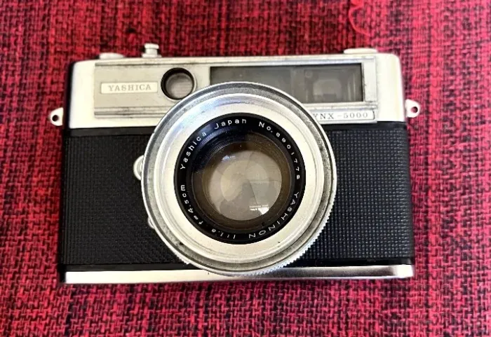Câmera Telemétrica Antiga Yashica Lynx-5000 - No Estado