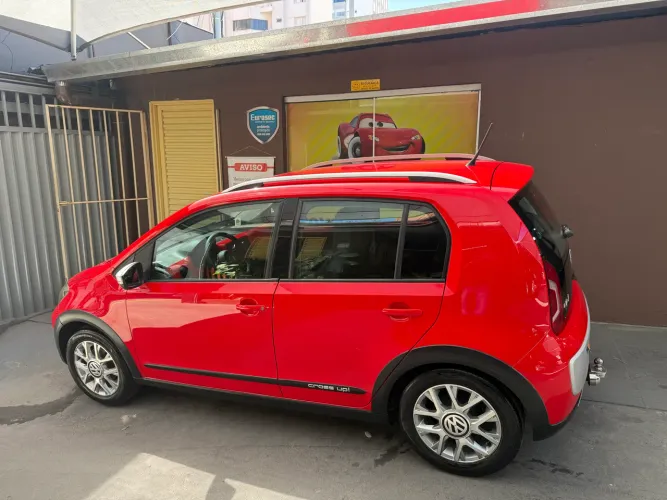 Volkswagen Up! Cross 1.0 TSI Total Flex 12V 5P 2016