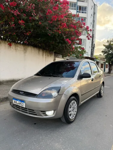 Ford Fiesta Sed. Personnalite 1.0 8V 4P 2006