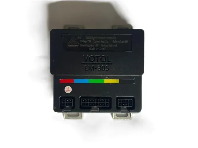 Controlador Programável Onda Senoidal Votol EM30sp 48V-72V 32A 40KPH