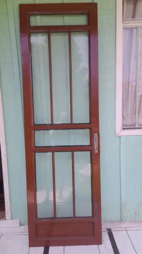 Porta de ferro com vidro 7 vidros