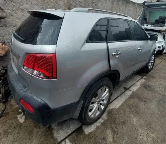 Sucata Kia sorento 2.4 4x2 2011 para retirada de peças 