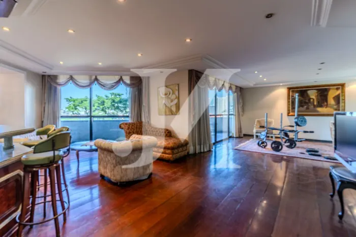 Apartamento de 500m², 4 Dormitórios com 4 Suítes e 5 Vagas no Condomínio Chácara Anália Fr