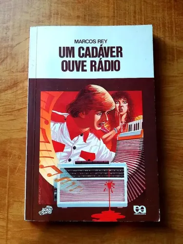 Livro Um Cadáver Ouve Rádio de Marcos Rey (Coleção Vagalume)