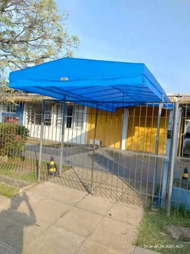 TOLDO EM LONA 