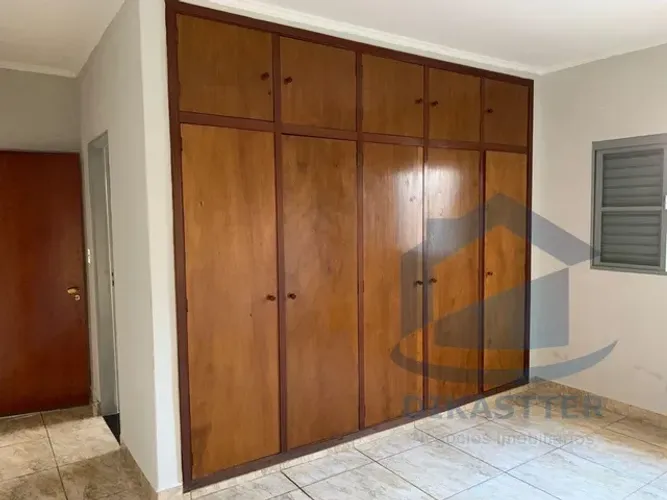 Casa para Venda em Ribeirão Preto / SP no bairro Vila Virgínia