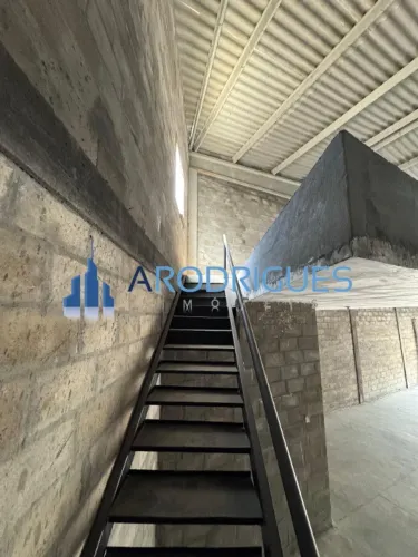 Aluguel de Ponto Comercial em Lauro de Freitas-BA, Recreio Ipitanga! 1 sala, 1 banheiro, 1