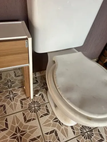 GABINETE DE BANHEIRO + VASO SANITARIO COM CAIXA ACOPLADA