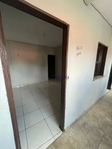 Kitnet com 2 dormitórios para alugar, 40 m² por R$ 600,00/mês - Manuel Sátiro - Fortaleza/