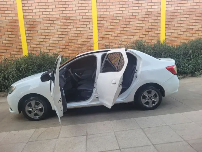 Renault Logan Expression Flex 1.6 16V 4P 2019