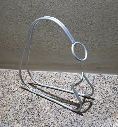 Porta garrafa em Metal robusto para servir ou decorar