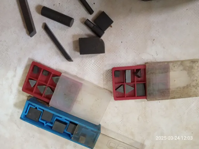 Jogo de Pastilhas de Metal Duro para Torno