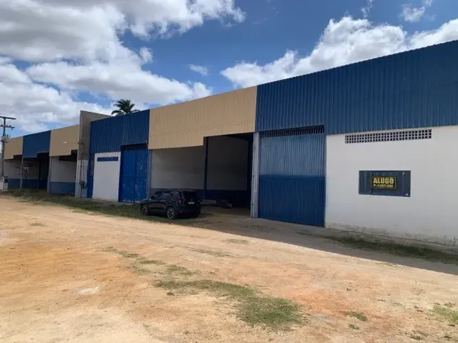 Área com Galpões à Venda - Lagoa das Flores - Vitória da Conquista