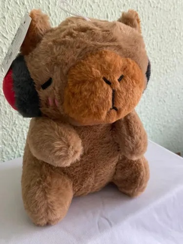 Capivara de Pelúcia COM SOM de 23 cm