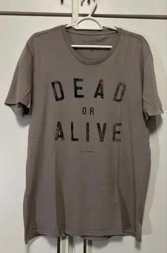 Camiseta Ellus - Dead or Alive - Cinza - G