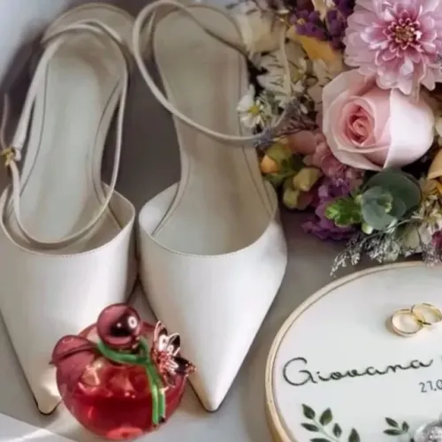 sapato off white schütz usado 1x número 39