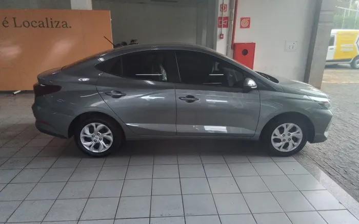 Hyundai HB20S Comfort Plus 1.0 Flex 12V Mec. 2025