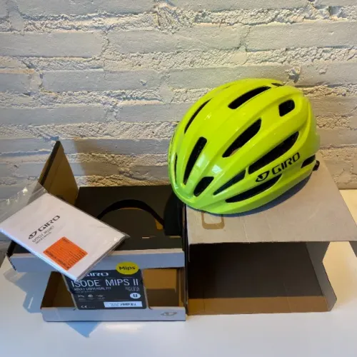 Ref.028 Capacete Giro Original com Mips Isode Ii pouco uso vai na caixa Tamanho 54-61