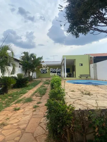 Casa 3 quartos com Lazer