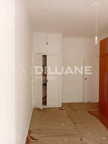 Apartamento : Padrão / Residencial / Copacabana