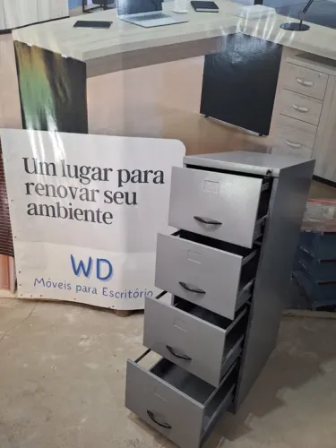 Arquivo de aço 4 gavetas 