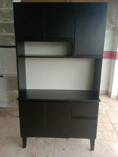 Armário Preto de cozinha 
