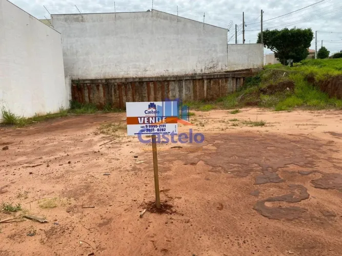 Terreno para Venda em Umuarama / PR no bairro Jardim Villa Rica