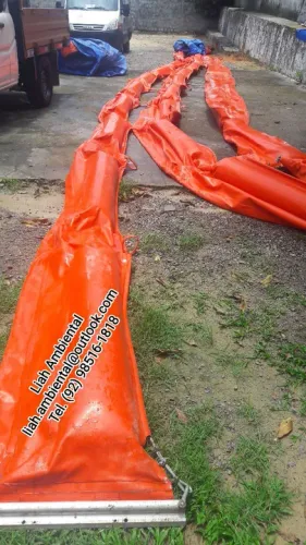 Barreira de contenção de líquidos