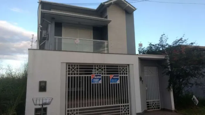 Casa para venda com 212 m² com 3 quartos em Monet - Resende - RJ