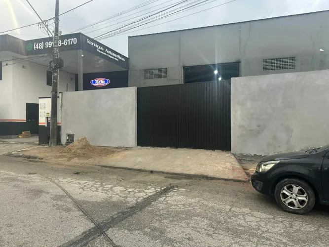 Portão de Aço - Novo