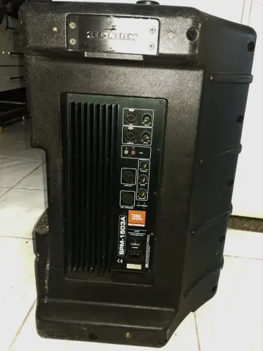 Vendo par de caixas selenium  uma ativa e outra passiva  15 polegadas 