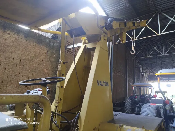 Trator guincho Guindaste para 4 toneladas TEMABROS motor Mercedes em Ariquemes