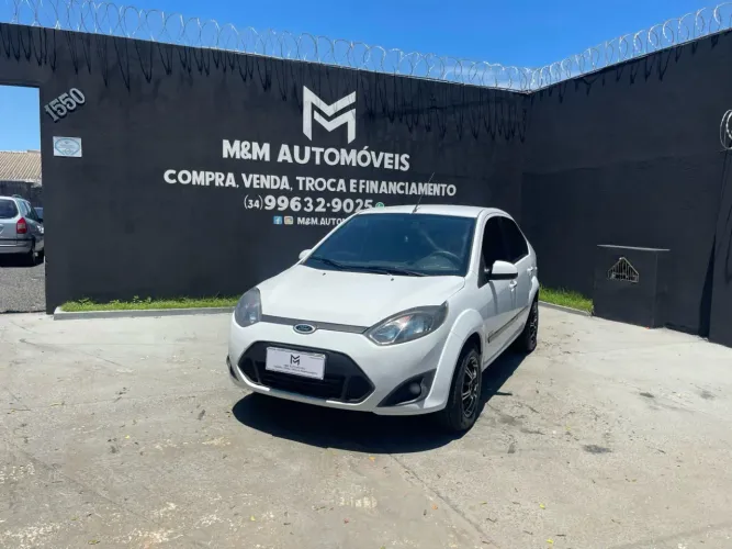 Ford Fiesta Sedan SE 1.6 8V Flex 4P 2012
