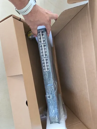 Switcher Gerenciável POE 24 portas Intelbras