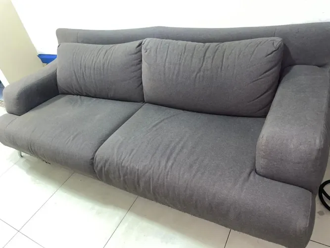 Sofá retrô 3 lugares Marca: italsofa 2.20 comprimento