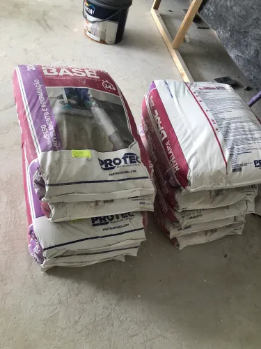 Vendo Massa Niveladora para piso vinílico