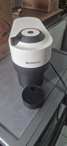 Cafeteira NESPRESSO