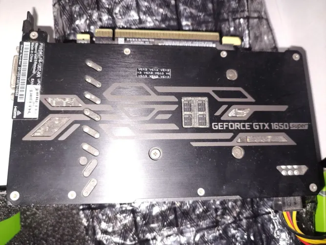 Placa de vídeo 1650 Super 4GB
