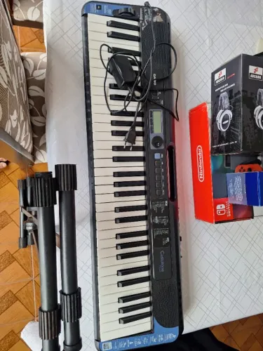 Teclado Casiotone ct-s300 + estande