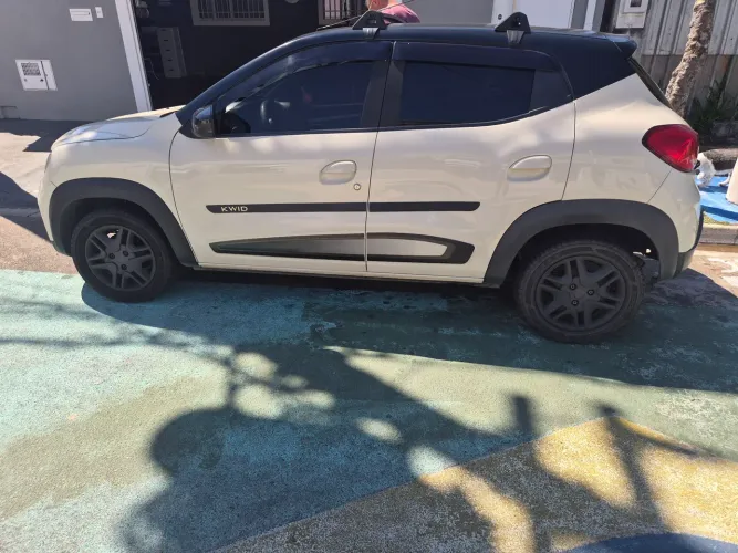 Renault Kwid Intense 1.0 Flex 12V 5P Mec. 2019