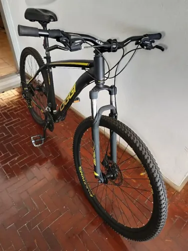 Bicicleta Oggi Aro 29, toda Shimano