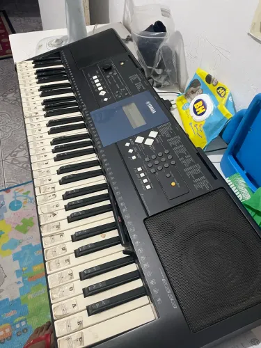 Teclado Yamaha PSR-E333