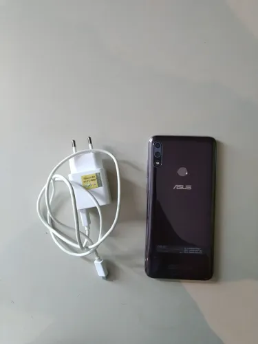 Celular Asus