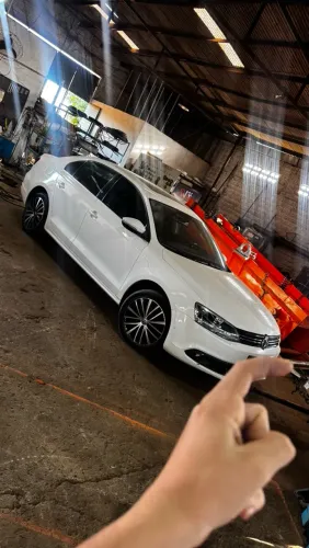Volkswagen Jetta Highline 2.0 TSI 16V 4P Tiptronic 2013
