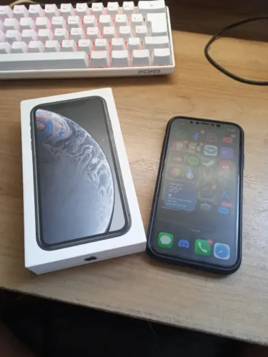 Iphone XR Preto 64GB *capinha e pelicula*
