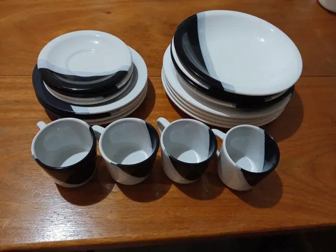 Conjunto de pratos 